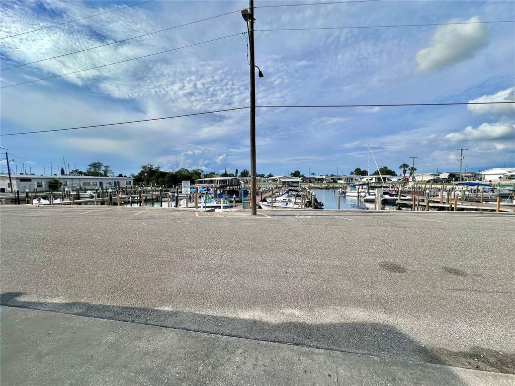 2208 PENNSYLVANIA AVENUE, BRADENTON, FL 34207 — photo 2