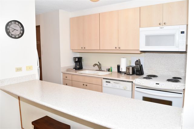 1778 Ala Moana Boulevard 2802, Honolulu, HI 96815
