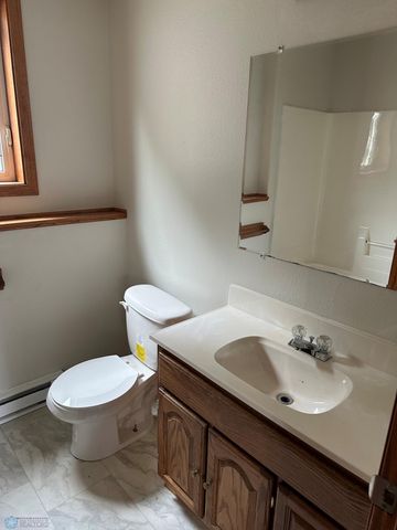2126 5th Avenue S, Fargo, ND 58103