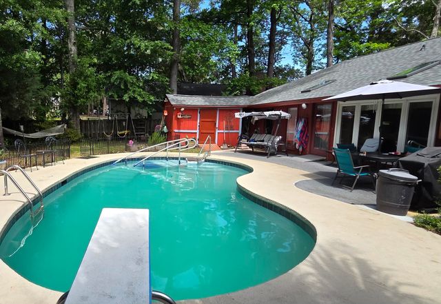 721 5th Ave. N, Surfside Beach, SC 29575