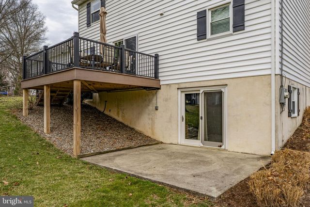 646 W BRUBAKER VALLEY RD, Lititz, PA 17543