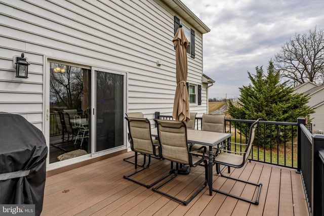 646 W BRUBAKER VALLEY RD, Lititz, PA 17543