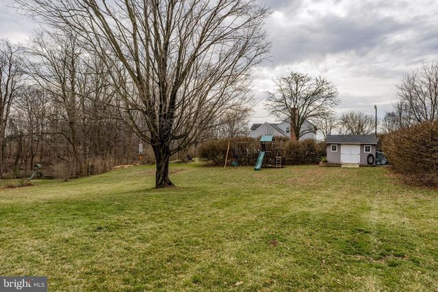 646 W BRUBAKER VALLEY RD, Lititz, PA 17543