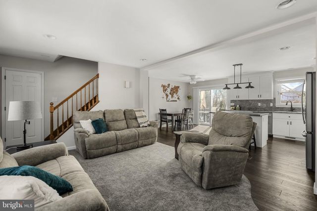 646 W BRUBAKER VALLEY RD, Lititz, PA 17543