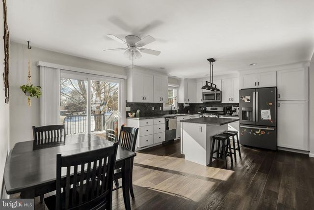 646 W BRUBAKER VALLEY RD, Lititz, PA 17543