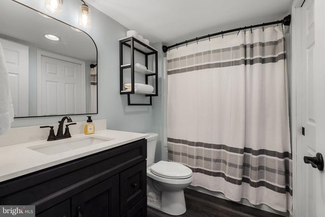 646 W BRUBAKER VALLEY RD, Lititz, PA 17543