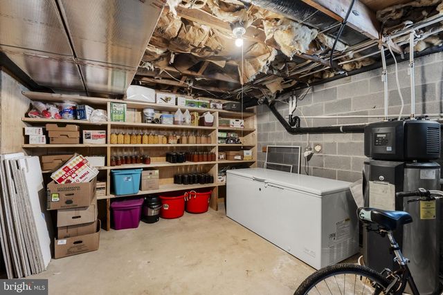 646 W BRUBAKER VALLEY RD, Lititz, PA 17543