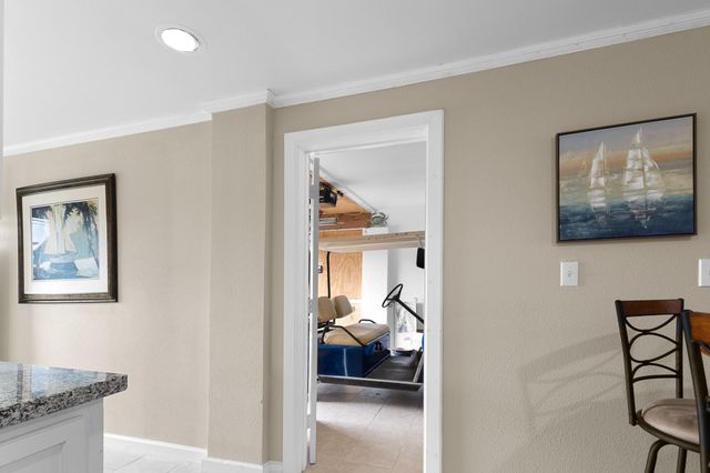 66 Tarpon Street, Bayou Vista, TX 77563