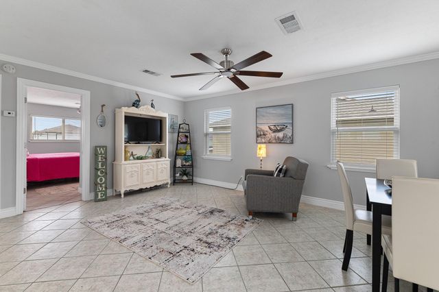 66 Tarpon Street, Bayou Vista, TX 77563