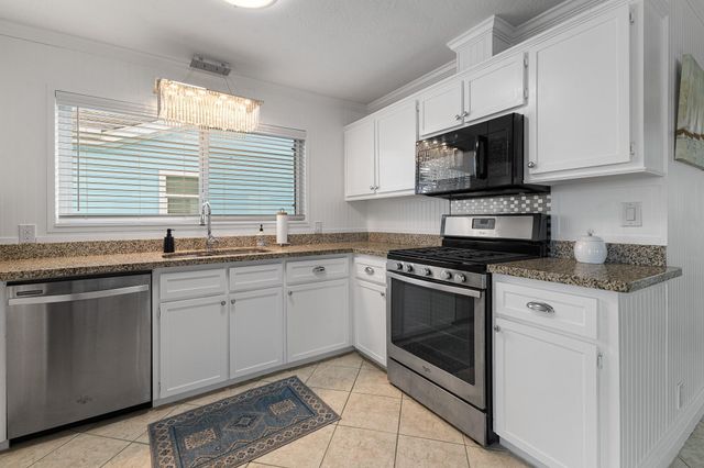 66 Tarpon Street, Bayou Vista, TX 77563