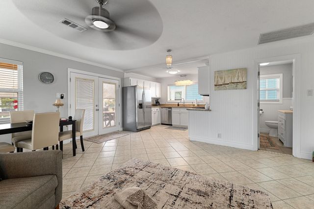 66 Tarpon Street, Bayou Vista, TX 77563