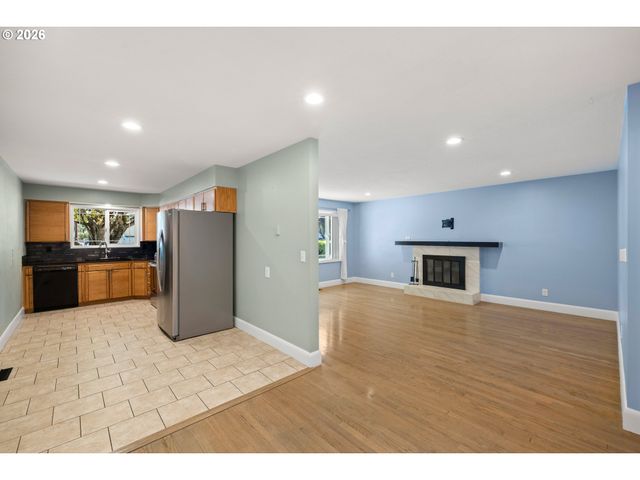 25 Ne 192ND Ave, Portland, OR 97230