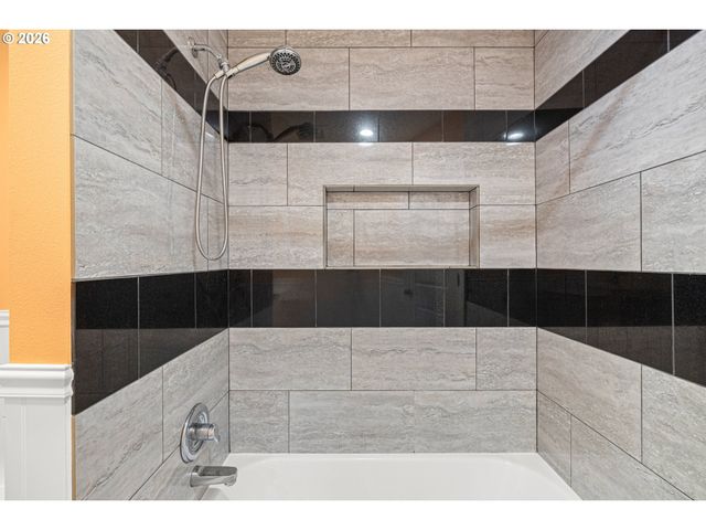 25 Ne 192ND Ave, Portland, OR 97230
