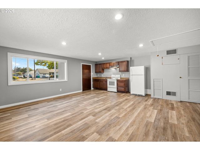 25 Ne 192ND Ave, Portland, OR 97230