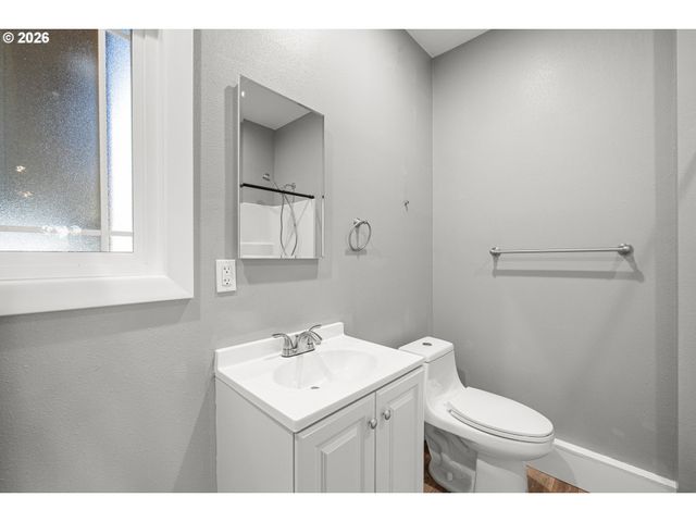 25 Ne 192ND Ave, Portland, OR 97230