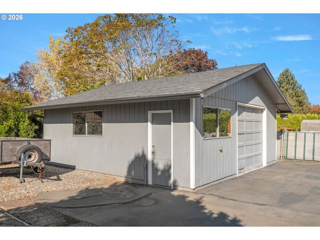 25 Ne 192ND Ave, Portland, OR 97230