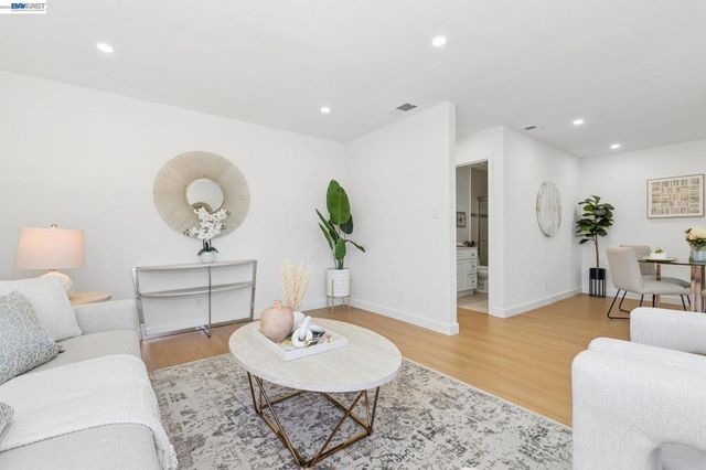 31261 Fredi St, Union City, CA 94587
