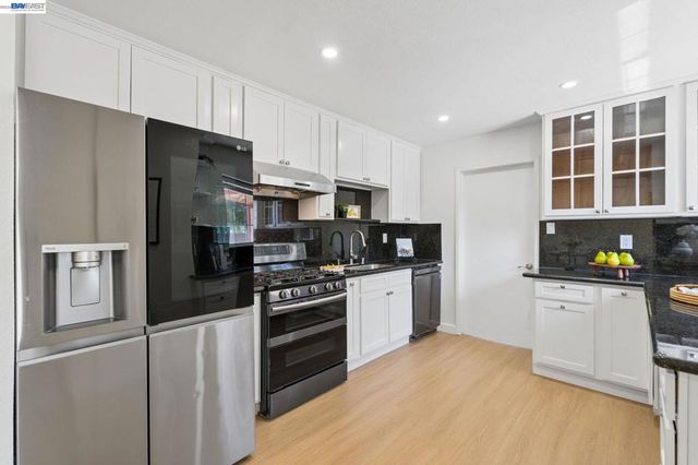 31261 Fredi St, Union City, CA 94587