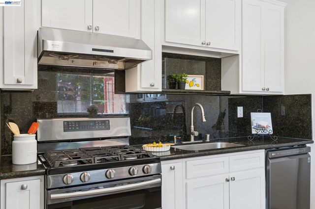 31261 Fredi St, Union City, CA 94587
