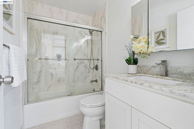 31261 Fredi St, Union City, CA 94587