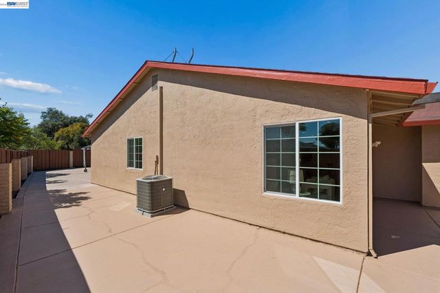31261 Fredi St, Union City, CA 94587