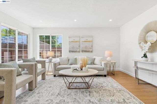31261 Fredi St, Union City, CA 94587