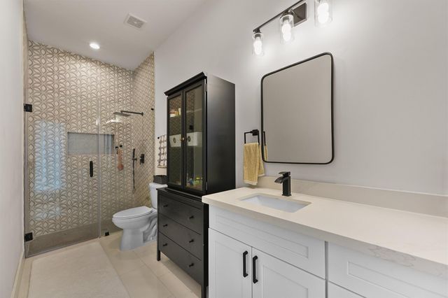 145 Pine Branch Drive, Montgomery, TX 77356