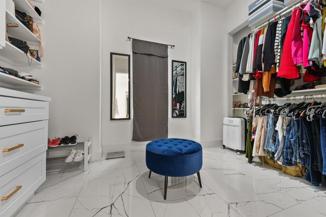 145 Pine Branch Drive, Montgomery, TX 77356