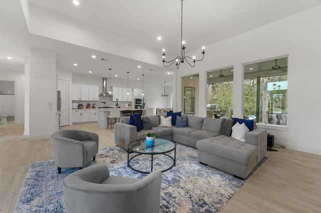 145 Pine Branch Drive, Montgomery, TX 77356