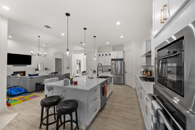 145 Pine Branch Drive, Montgomery, TX 77356