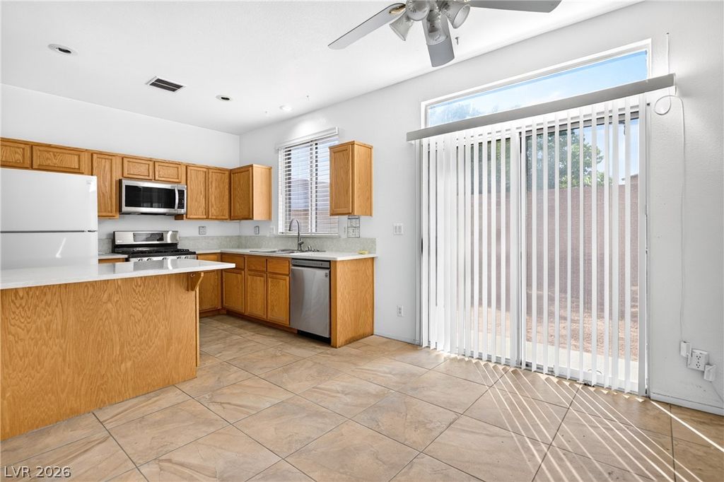 1419 Hometown Avenue, Henderson, NV 89074 — photo 5