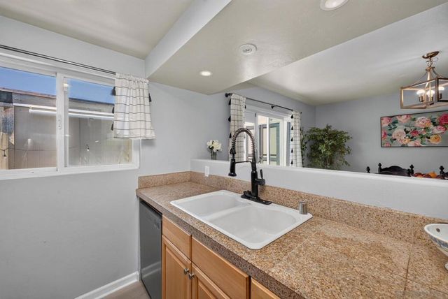 10376 Frank Lane, Santee, CA 92071