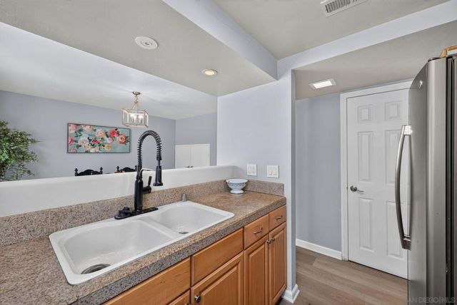 10376 Frank Lane, Santee, CA 92071