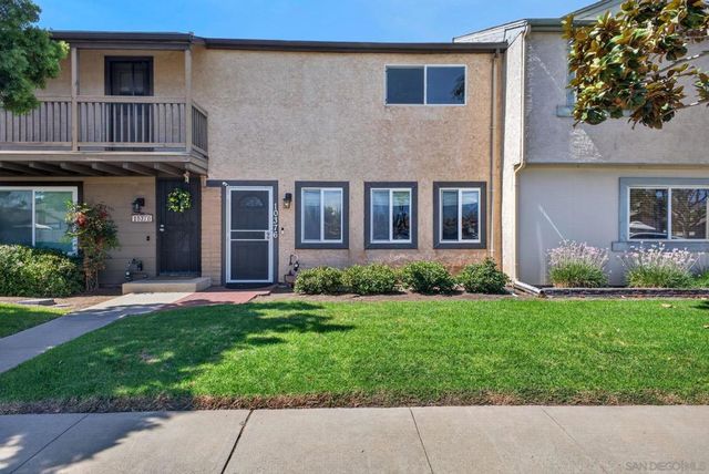 10376 Frank Lane, Santee, CA 92071