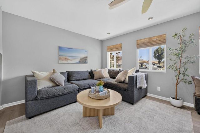 10376 Frank Lane, Santee, CA 92071