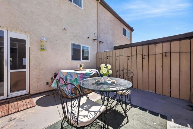 10376 Frank Lane, Santee, CA 92071