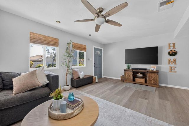 10376 Frank Lane, Santee, CA 92071