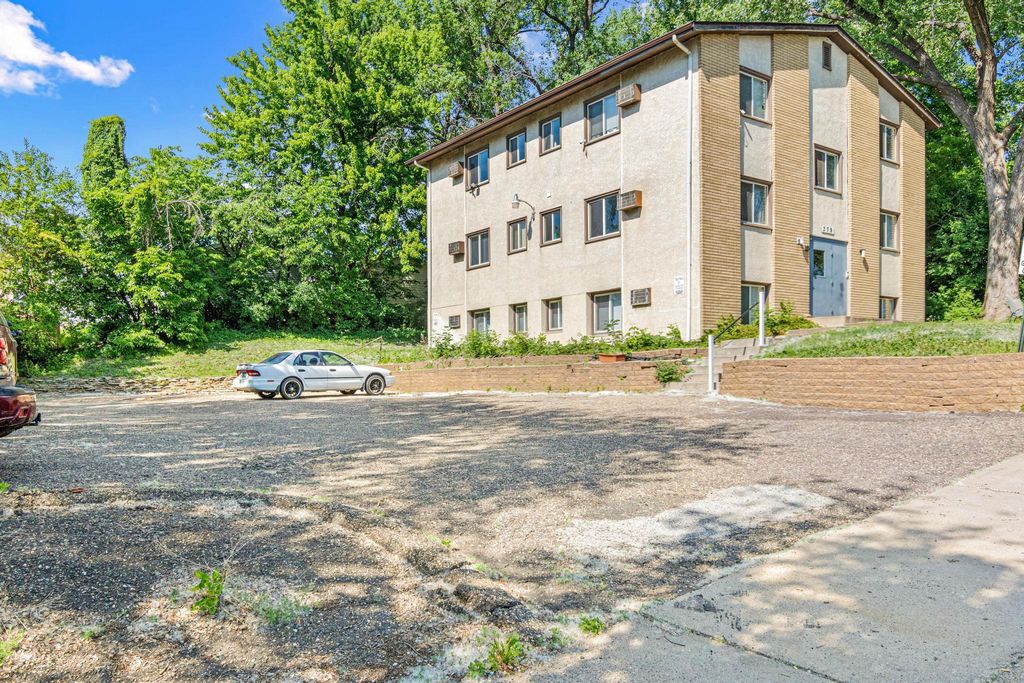 379 Cayuga Street, Saint Paul, MN 55130 — photo 3