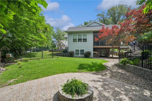 3524 River Ridge Ct NE, Cedar Rapids, IA 52402