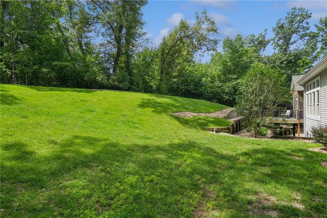 3524 River Ridge Ct NE, Cedar Rapids, IA 52402