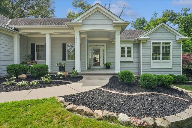 3524 River Ridge Ct NE, Cedar Rapids, IA 52402