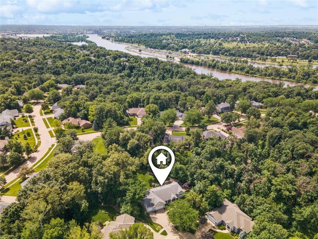 3524 River Ridge Ct NE, Cedar Rapids, IA 52402