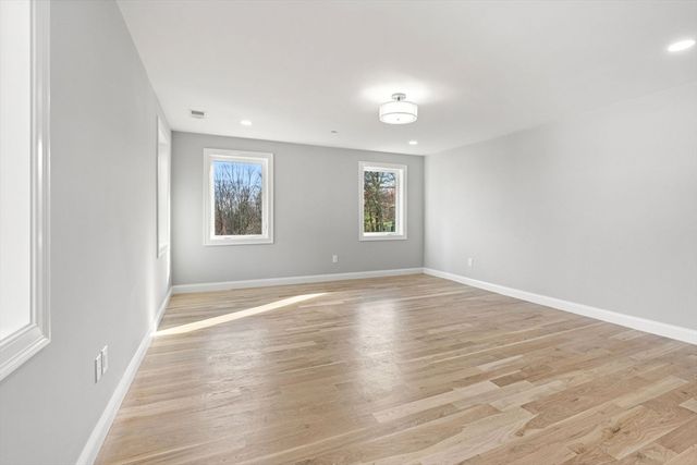 450 Lake St, Haverhill, MA 01832