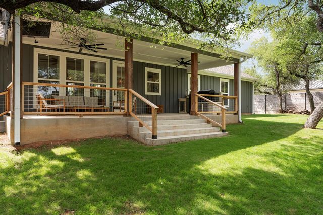 22212 Briarcliff DR, Spicewood, TX 78669