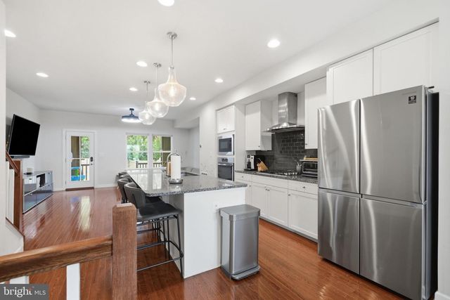9251 WOOD VIOLET CT, Fairfax, VA 22031