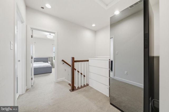 9251 WOOD VIOLET CT, Fairfax, VA 22031