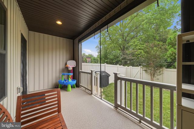 9251 WOOD VIOLET CT, Fairfax, VA 22031