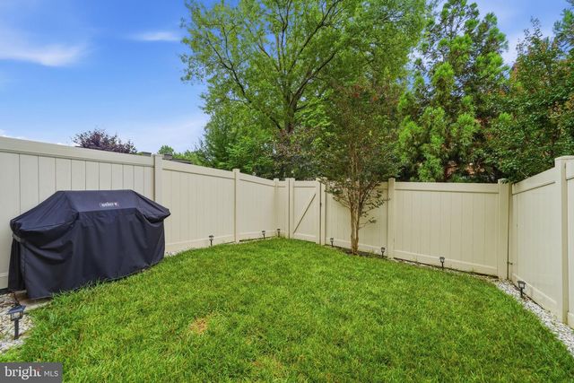 9251 WOOD VIOLET CT, Fairfax, VA 22031