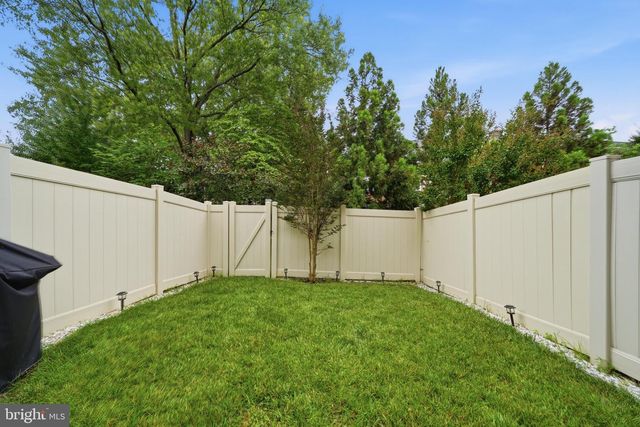 9251 WOOD VIOLET CT, Fairfax, VA 22031