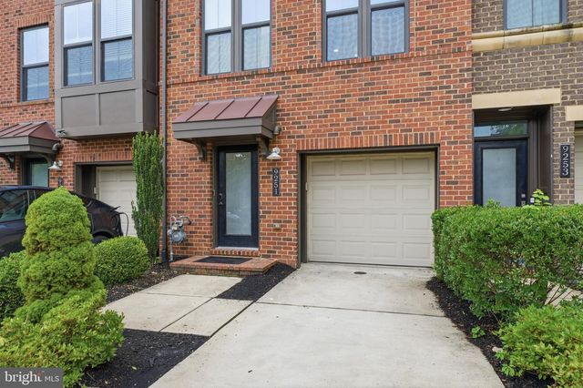 9251 WOOD VIOLET CT, Fairfax, VA 22031